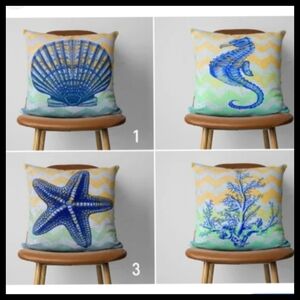 Set of (4) Nautical Beach Theme indoor/outdoor zippered pillow cases●